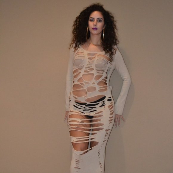 Nude Beauty Dress | Handmade - Picture 5 of 6